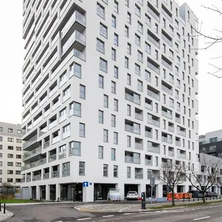 Modern With Access To The Pool Near Rondo Daszynskiego Station Apartment